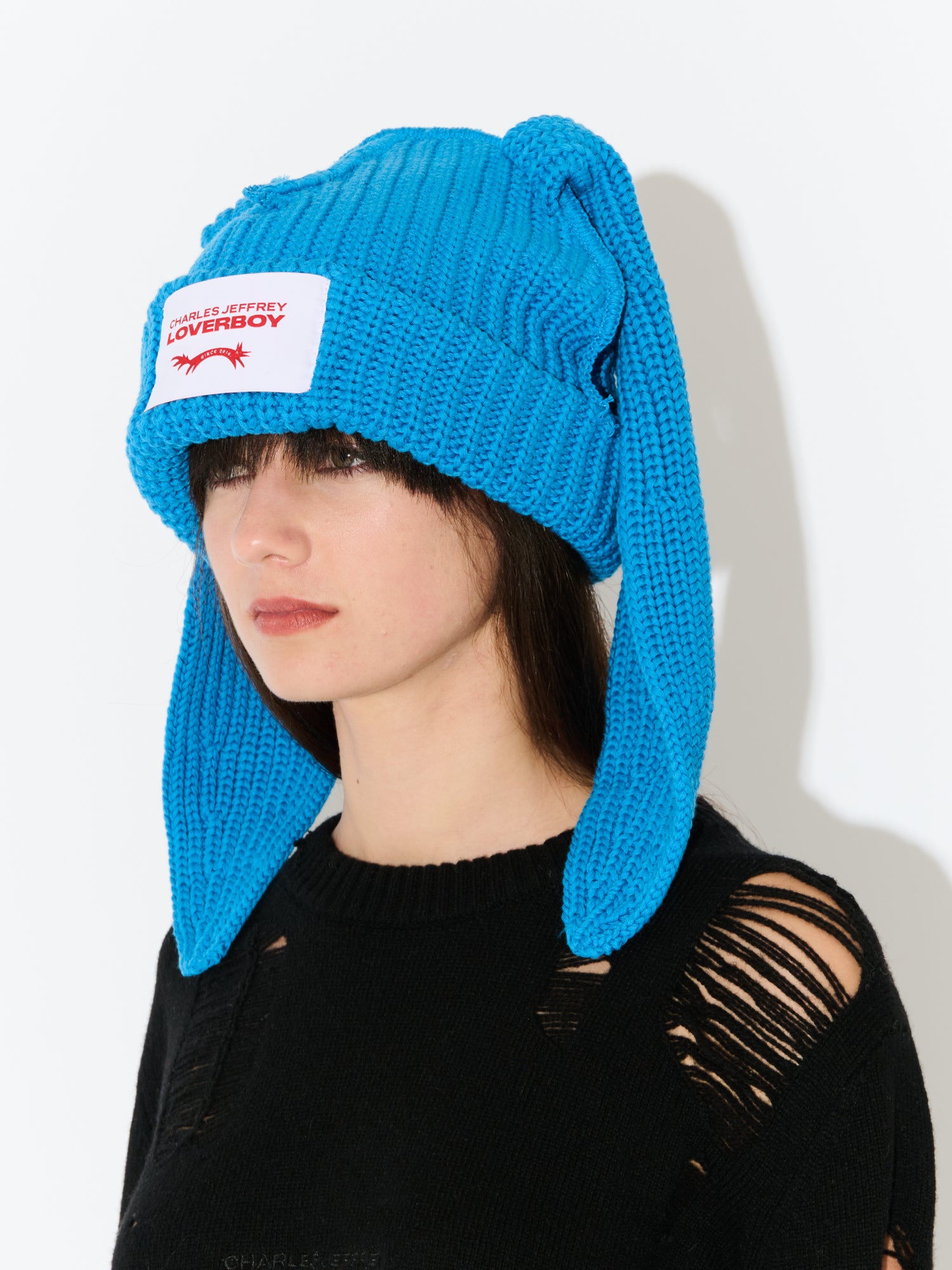 CHUNKY RABBIT BEANIE in LIGHT BLUE - Image 4